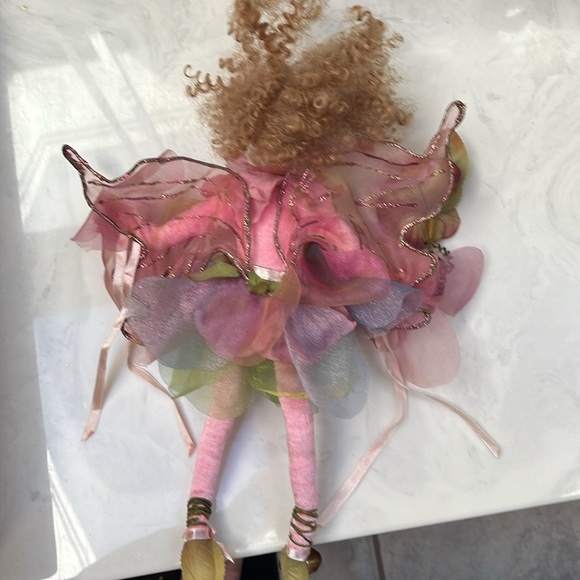 Fairy. Pre owned. Excellent condition. - Picture 5 of 9